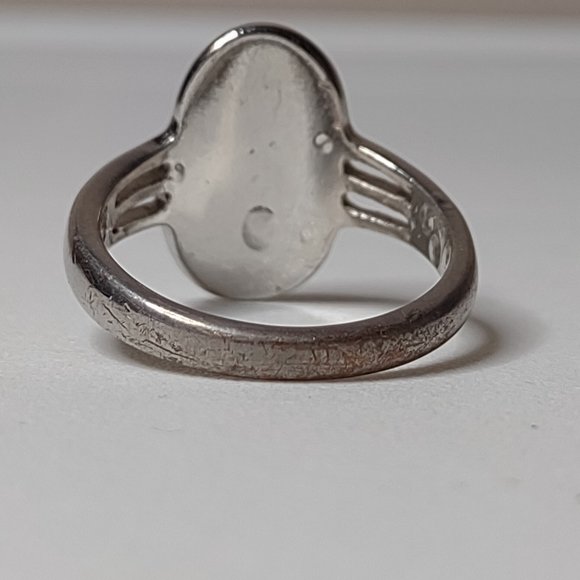 Silver Tone And Black Oval Shaped Ring Size 9 - Picture 5 of 11